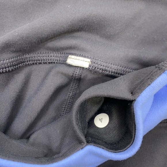 Lululemon Gray Blue Capri/Crop Pants Size 4 - Picture 3 of 6